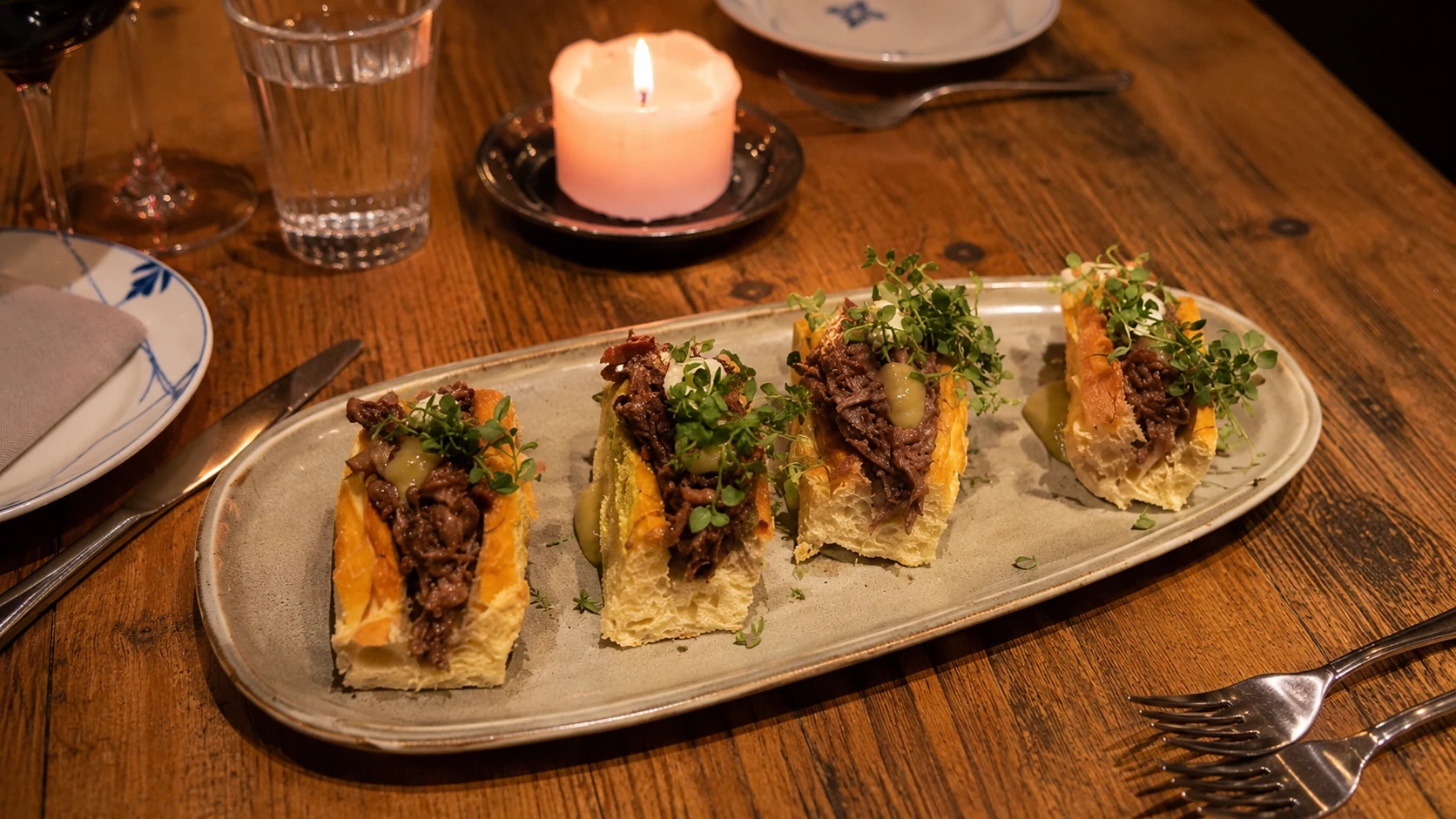 Bàbula Bar 1937 Barcelona tapas spread with wine and small plates
