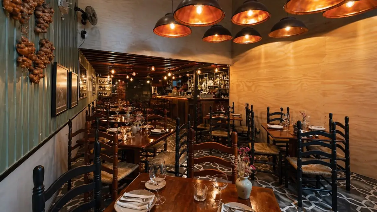 Fonda Fina Mexico City Roma Norte modern Mexican fonda dining room