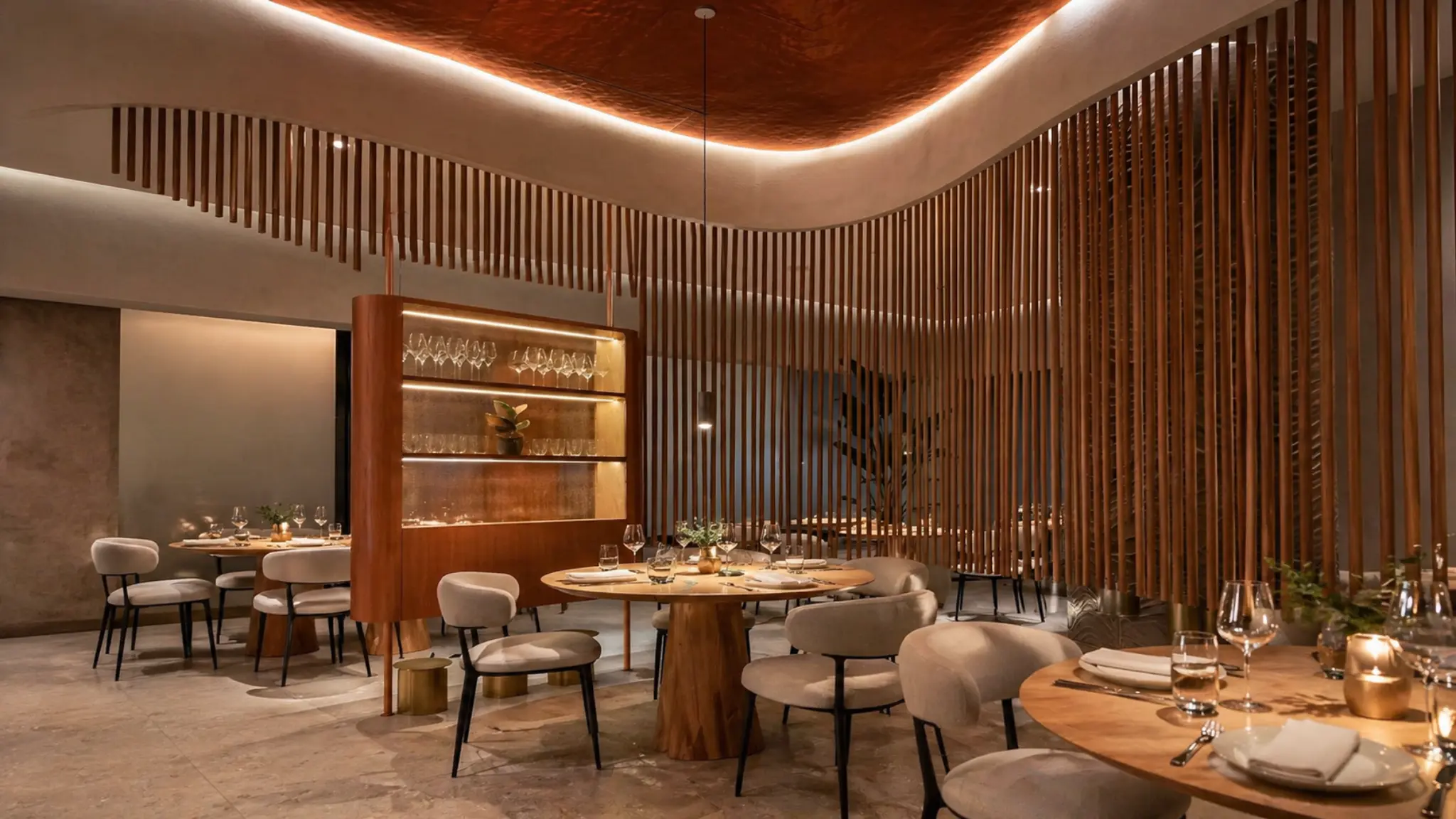 Orma Roma dining room